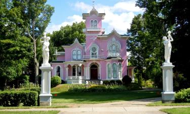 Hoteles con estacionamiento en Wellsville