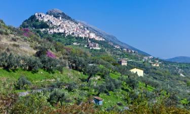 Hotels with Parking in Teggiano