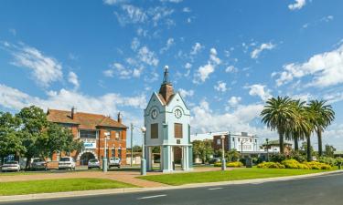 Hoteles con estacionamiento en Junee