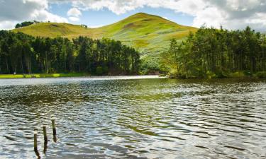 Hotels with Parking in Penicuik