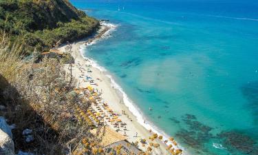 Hotels with Parking in Torre Marino