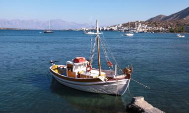 Allotjaments a la platja a Arvi