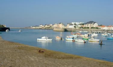 LʼAiguillon-sur-Vie şehrindeki otoparklar