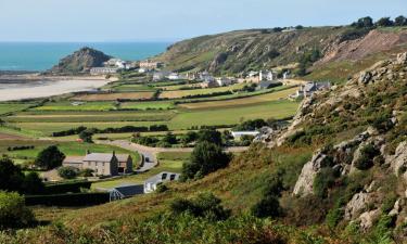 Hotels with Parking in St. Ouen's