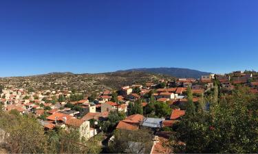 Hoteluri în Lofou