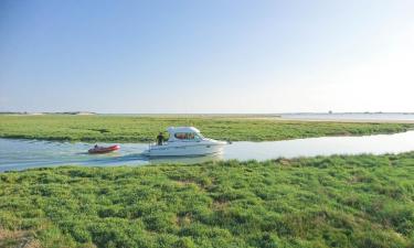 Hoteller med parkering i Hauteville-sur-Mer