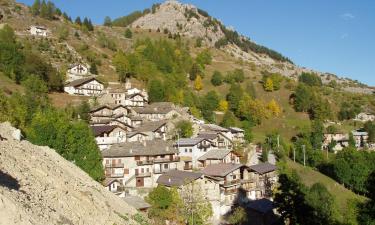 Hotels with Parking in Castelmagno