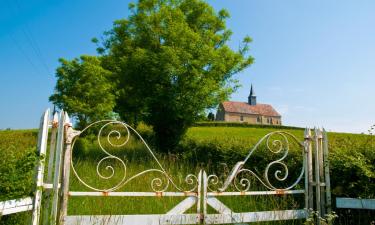 Hotels with Parking in LʼOie