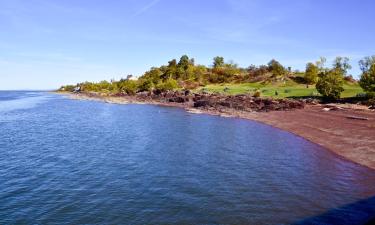 Готелі з парковкою у місті Berthier-sur-Mer