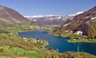 Hotels with Parking in Spinone Al Lago