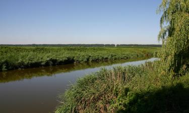 Hotels with Parking in Hengstdijk