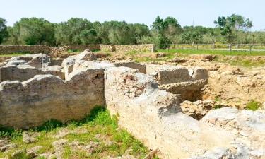 Hotels amb aparcament a Torchiarolo