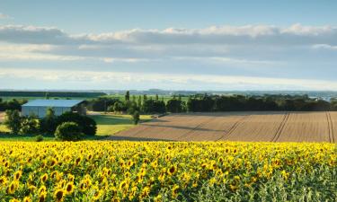 Hotels with Parking in Lussac-les-Châteaux