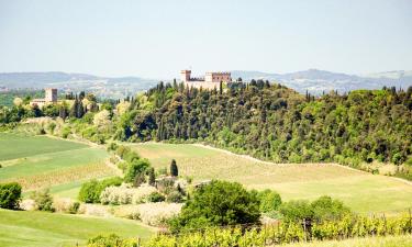 Hotels with Pools in Monsanto