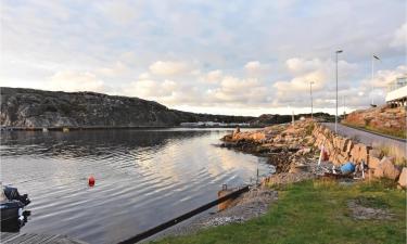 Hotels amb aparcament a Väjern