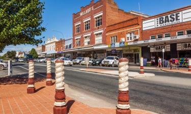 Hotels with Parking in Boorowa
