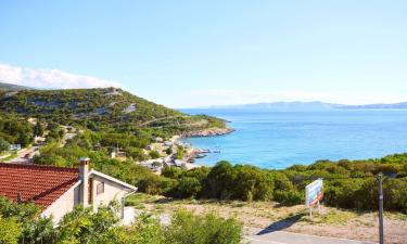 Alquileres vacacionales en la playa en Sibinj Krmpotski