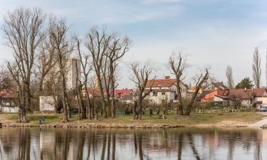 Hotels with Parking in Neratovice