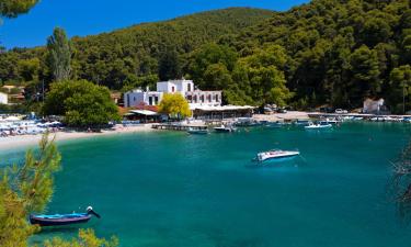 Hotels with Parking in Agnontas