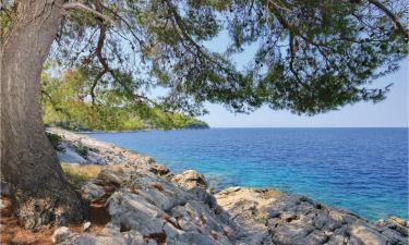 Ferieboliger ved stranden i Basina