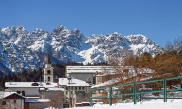 Smučarska letovišča v mestu Forni di Sotto