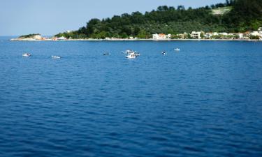 Hoteles familiares en Skala Prinou