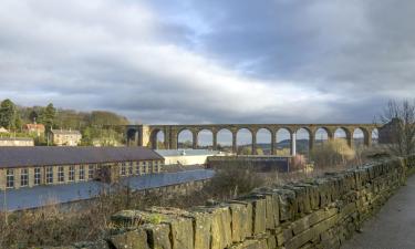 Hotels with Parking in Denby Dale