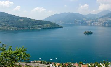 Hoteles con estacionamiento en Clusane sul Lago