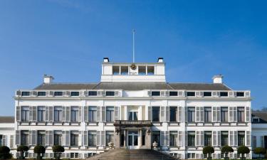 Hoteles con estacionamiento en Soestduinen