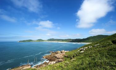 Cottages in Enseada do Brito