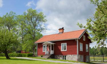 Hotell med parkering i Hallstahammar