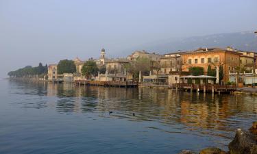 Hotels with Parking in Torri del Benaco