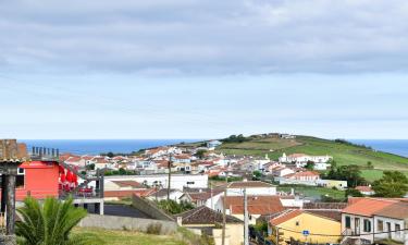 Hotels with Parking in São Sebastião