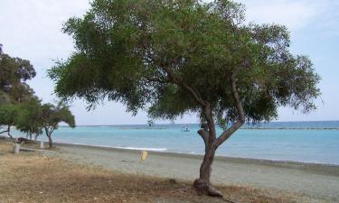 Hotels with Parking in Ayios Tykhonas