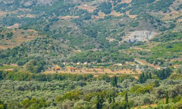 Παραθεριστικές κατοικίες στο Αμάρι