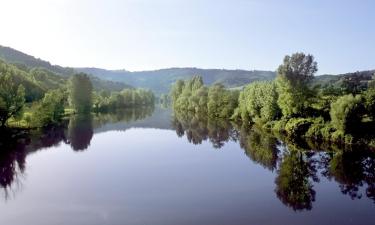 Hotéis em Mauroux