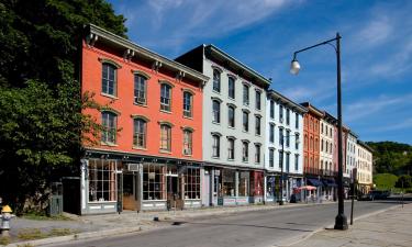 Hotel dengan Parking di Fort Atkinson