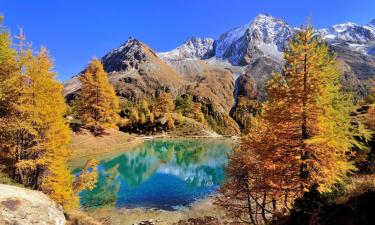 Hotels with Parking in Arolla