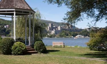 Hoteles con estacionamiento en Highland Falls