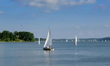 Beach Hotels in Powidz