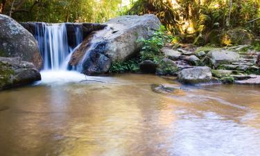 Hotels with Pools in Araras Petropolis