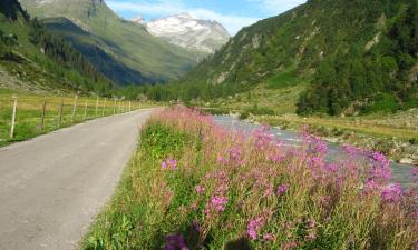 Hotels with Parking in Prägraten