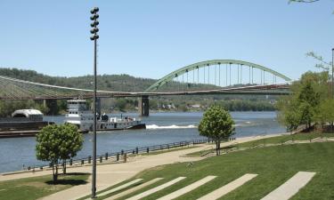 Hoteles con estacionamiento en Wheeling