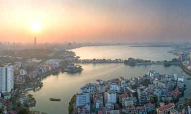 Hotel di Tây Hồ