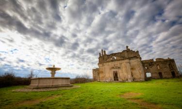 Hotels in Canale Monterano