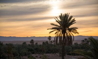 Hotels with Pools in Douar Soukkane