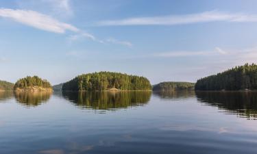 Hoteller med parkering i Enonkoski