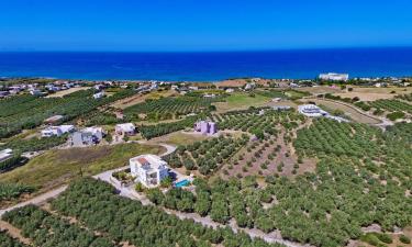 Hotels with Pools in Magnisía