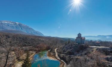 Hotels with Parking in Cetina