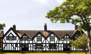 Hotels with Parking in Port Sunlight